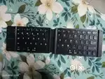 Foldable wireless keyboard