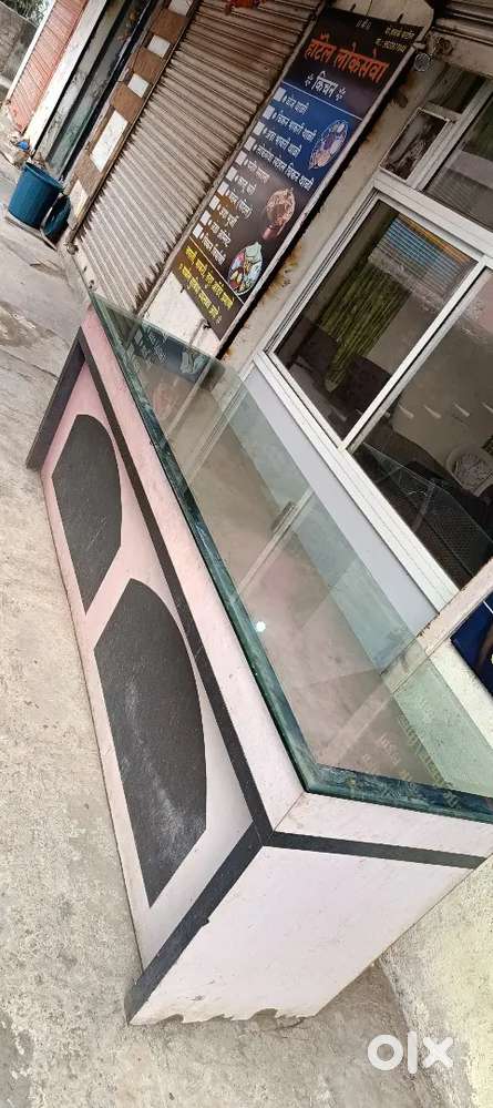 Shop Counter