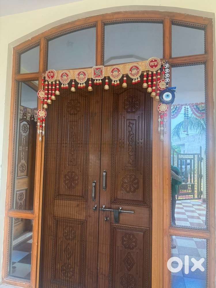 Maid chahiye jo khana bnana aata ho aur ghar ke kaam bhi kare