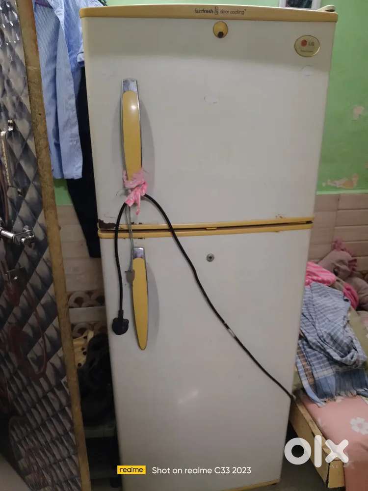 Refrigerator