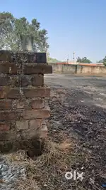 Patte wali zamin/main road se lagi  ratanpur road/petrol pump k samne