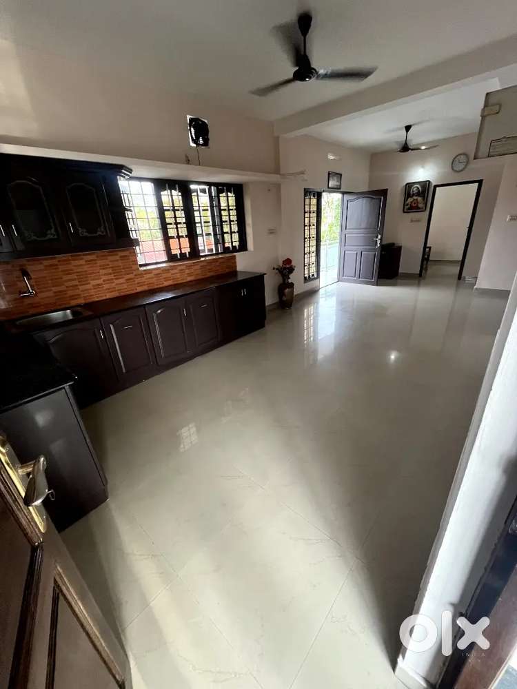 FAMILY OR EXICUTIVE BACHLERS ALLOWED LOCATED IN THAMMANAM