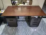 Godrej office table