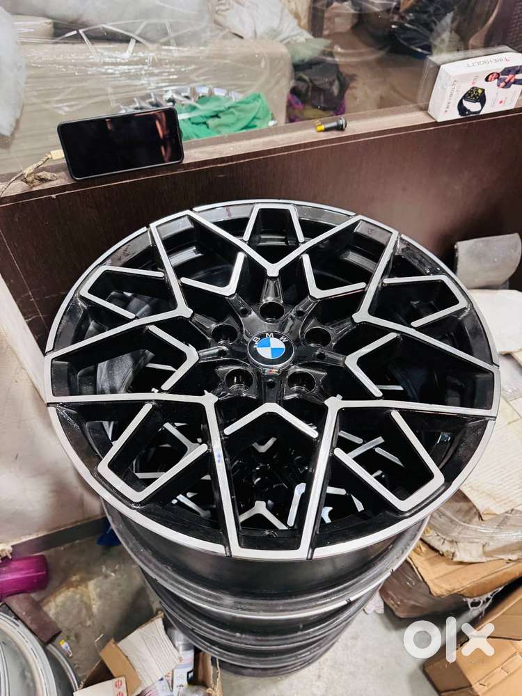 BMW ALLOY WHEELS 18 INCH 4 PEACE (120 PCD) GOOD CONDITION