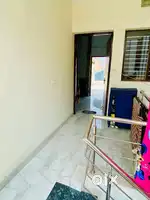 Rent for only girls / couple