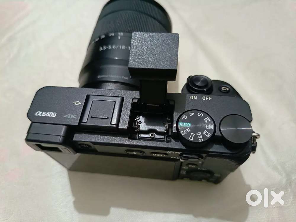 Sony a6400 with 18-135 lens & 64GB Card.