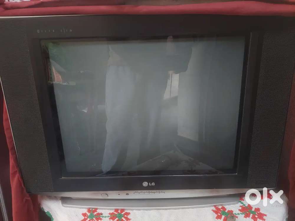 LG CRT Ultra Slim TV – Working Condition – 21 Inch – Urgent Sale