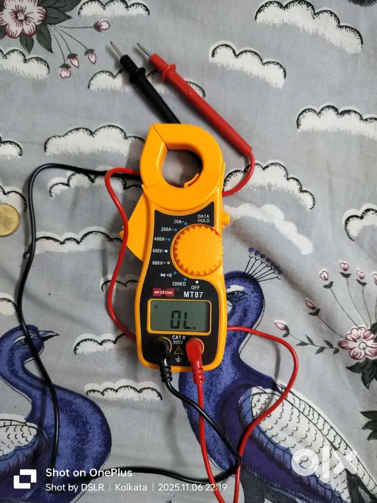 Brand new clamp meter