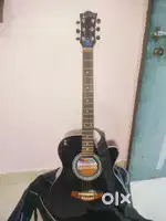 Acoustic Guitar with Cover – Good Condition, Best for Beginners
