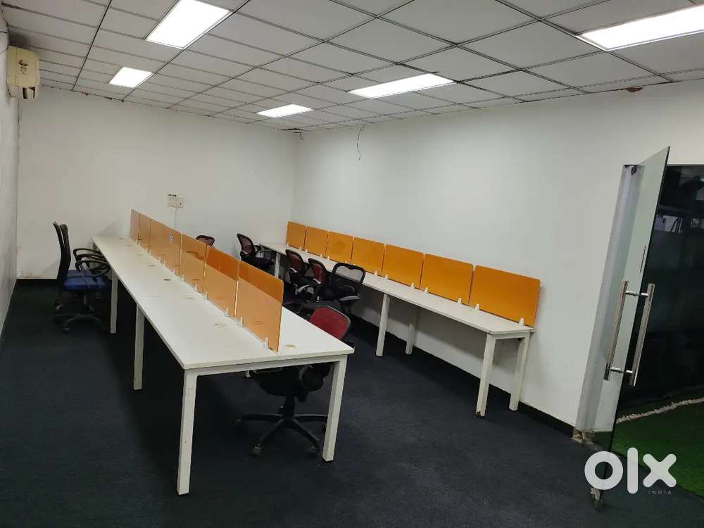 1 director cabin and 21 workstation Fully Furnished Office Space