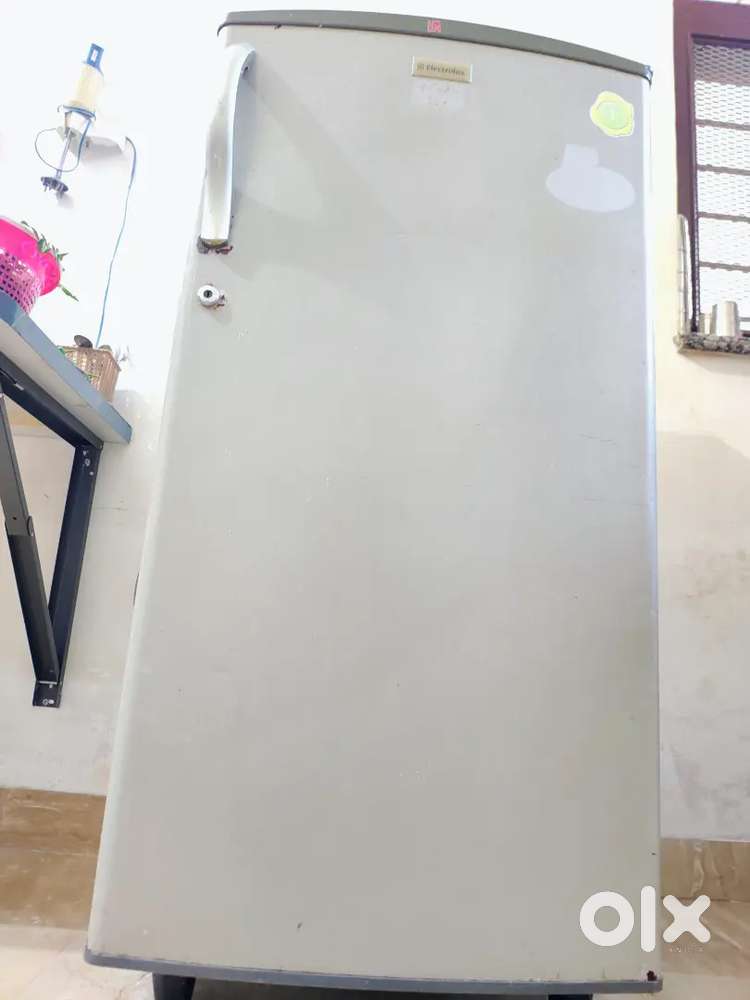 180Ltr Fridge Electrolux  Perfect Cooling  4500/- Only