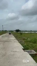 Indore ujjain rood par polt
