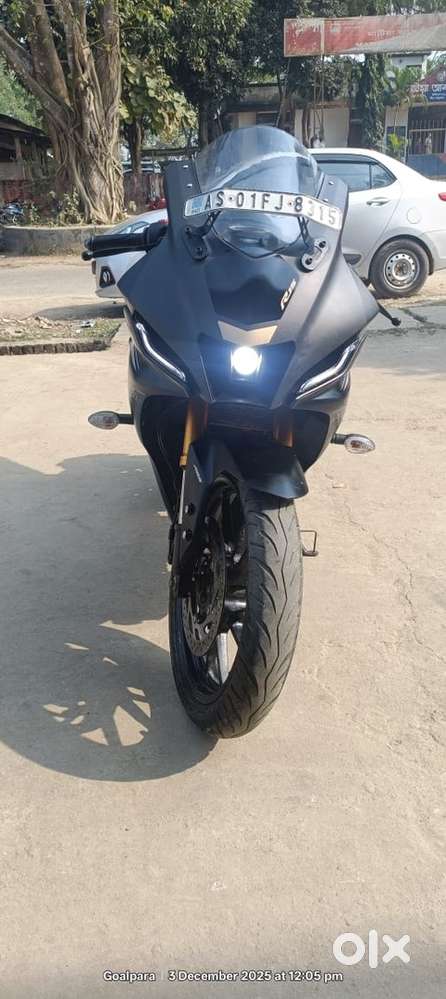 Yamaha R15 v4