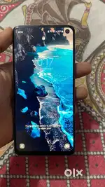 Samsung s10 New condition mobile srcratchless body.