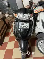 Activa 4G black