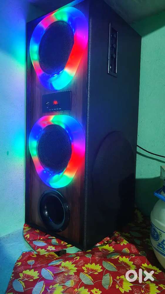 Tower speaker full bass woofer