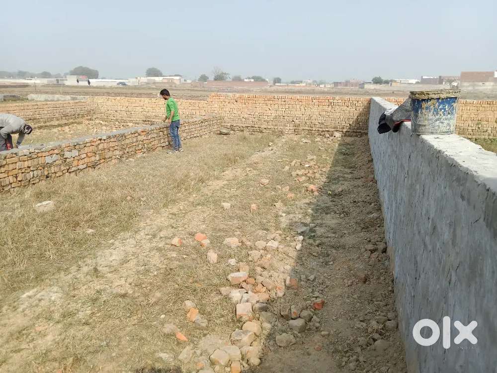 100 gaj plot Riyaz colony Alampur subkara mafi north west schoolpass