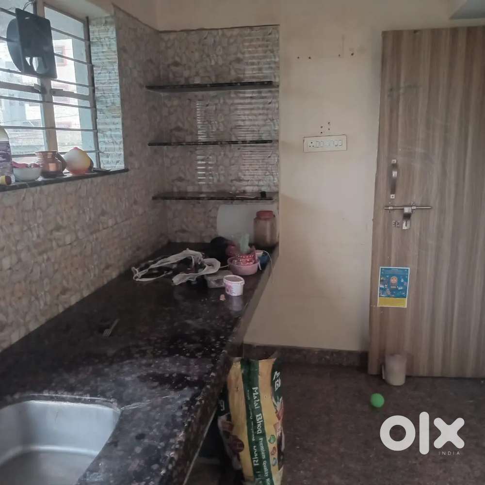 1 bhtroom 1 hall 1 kichan