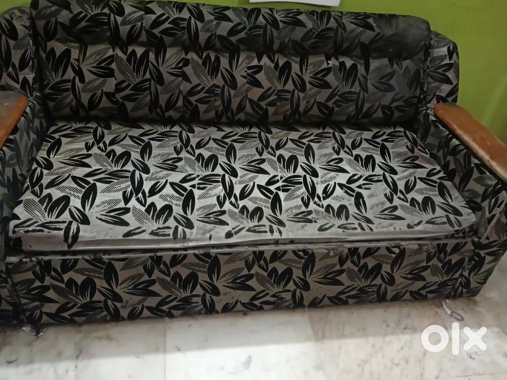 3-Seater Sofa Bed w/ Storage, Black/Grey Leaf Print, Sleeps 2