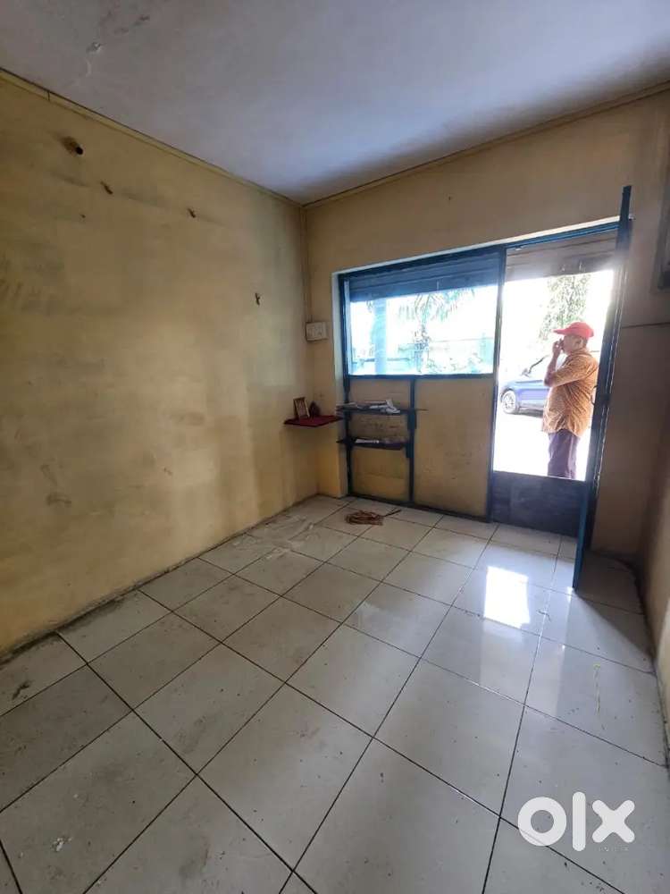 Shop sell just 15 lac onwards