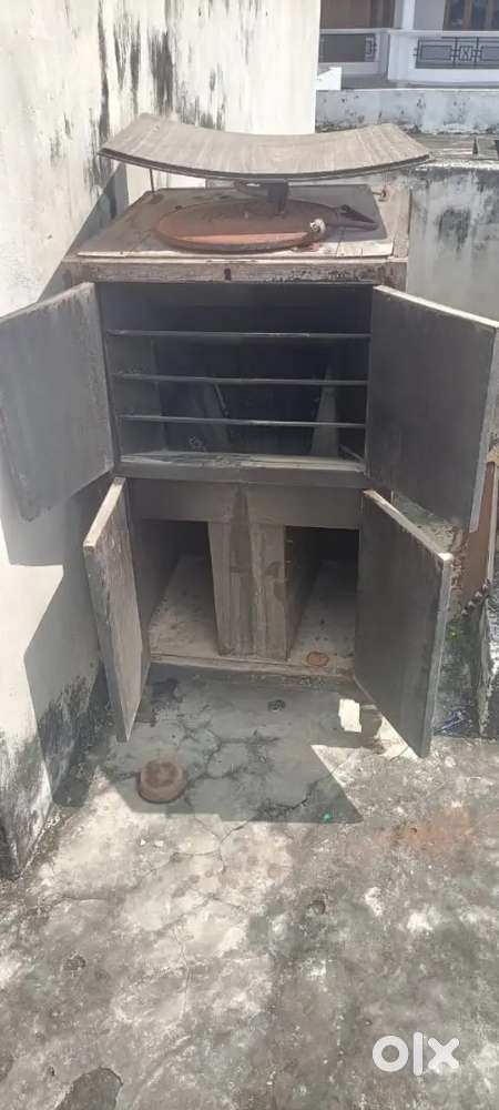 60 years old music system
