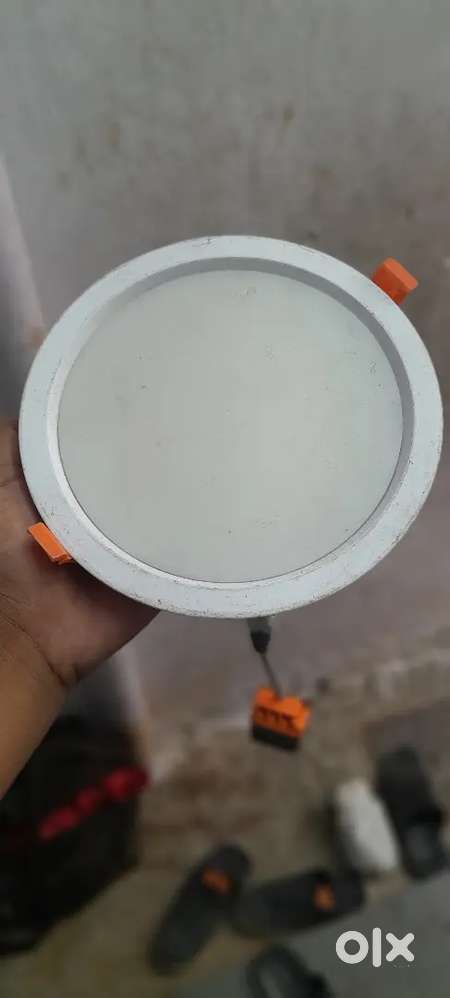 Ceiling round light new model  each one carriers 350 RS  LED light