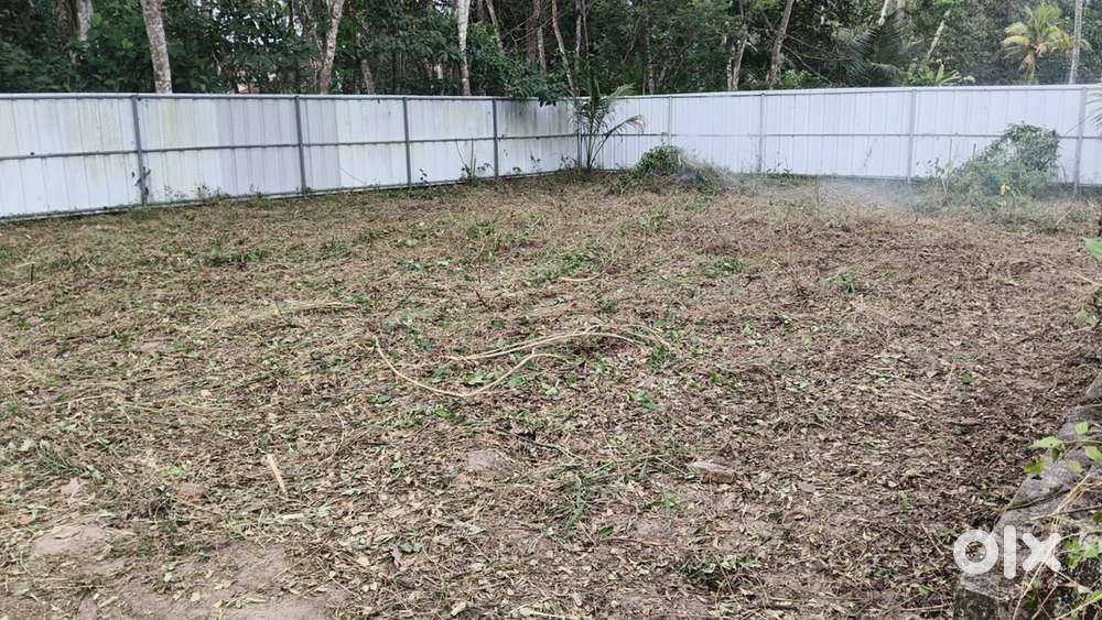 4 cent residential plot for sale