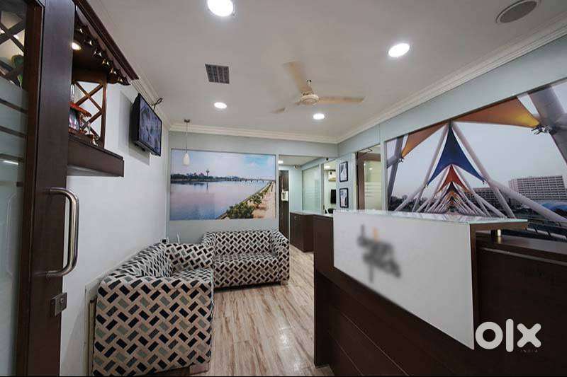 Avani Plaza Office for Sell in Vastrapur