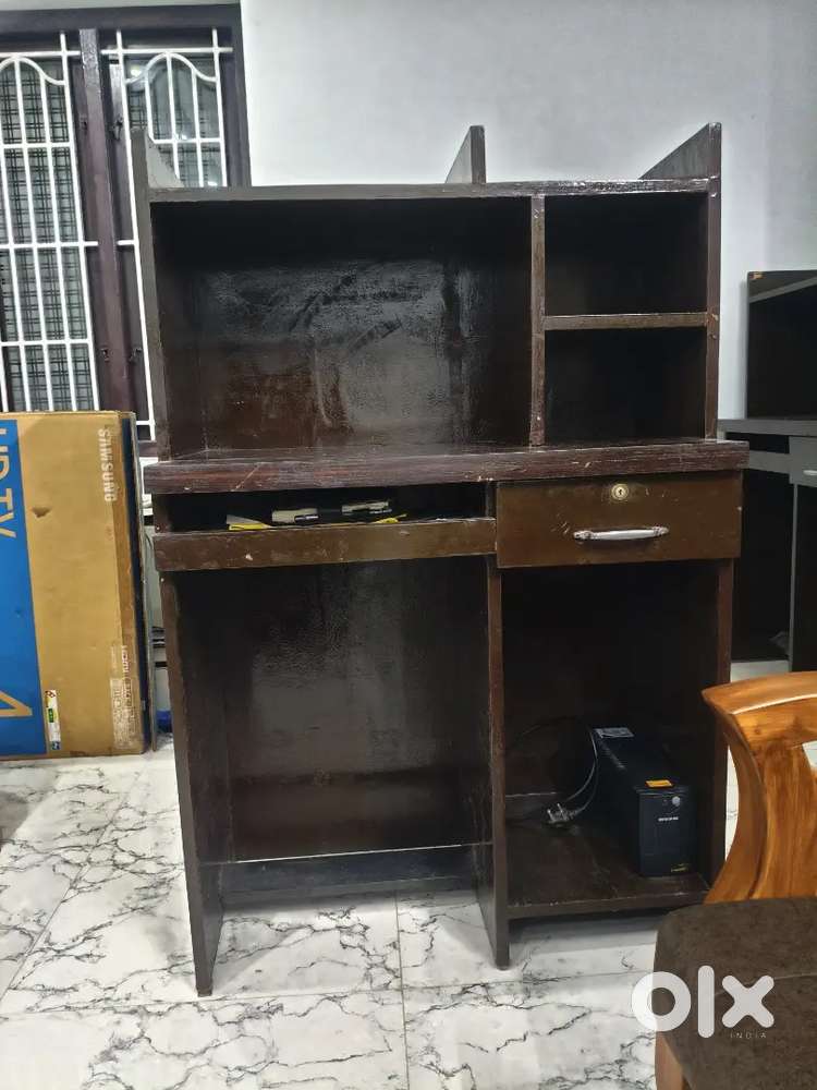 Student's study table