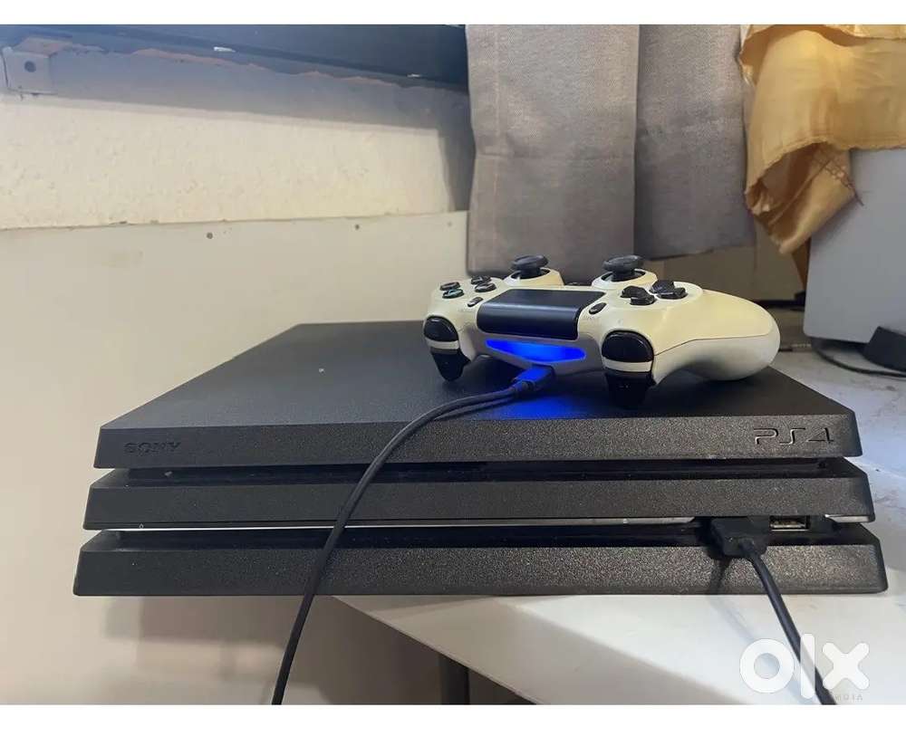 PS 4 PRO 1 TB 15000RS
