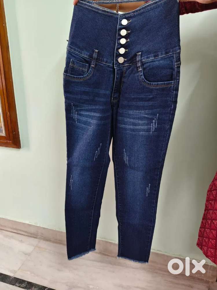 70 piece available 28 to 34 size
