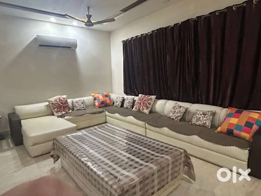 11 seater sofa set with center table