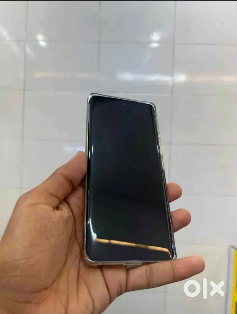 Vivo y 400 8/128 gb internal