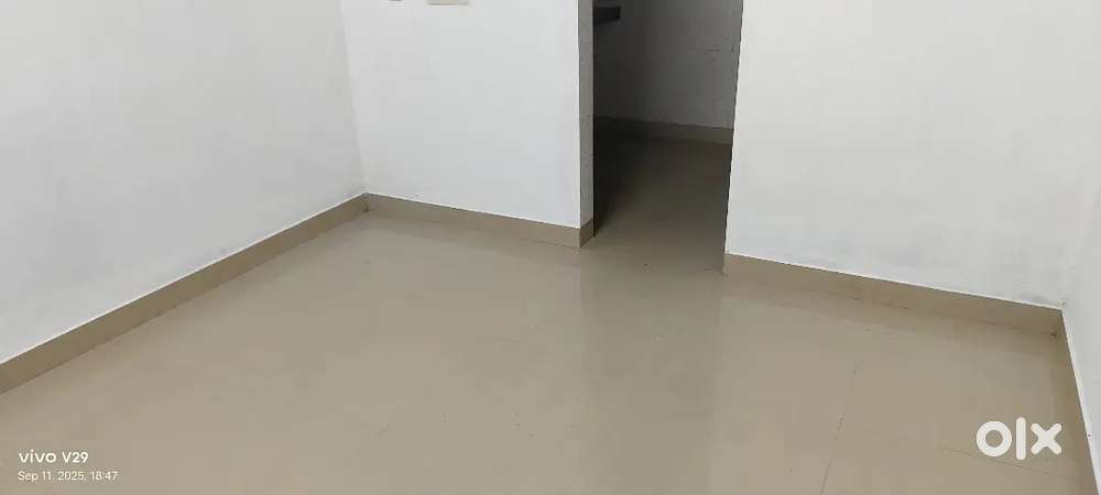 1 Hall kichan rent 4500 malemar Konchady