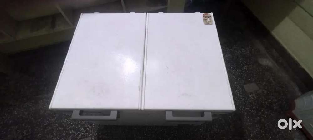 Godrej deep freezer 325 ltr