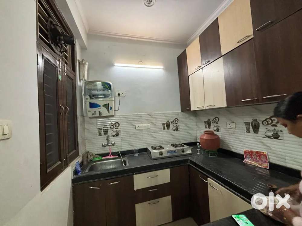 2 bhk fully flat for working bachlor and all