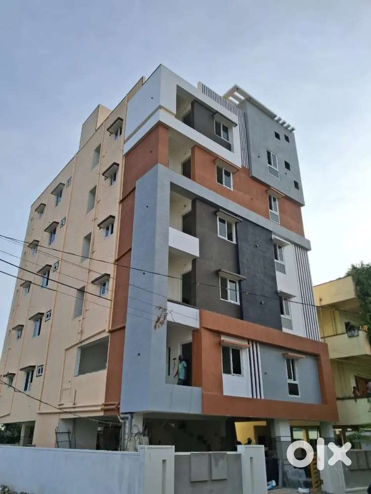 New apartment vepagunta junction gvmc lamits 95 ward laxmipuram juncti