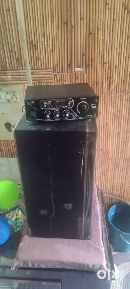 Speaker 10 inch bass with amp full ok