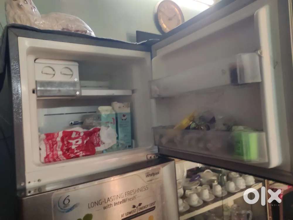 It's a fridge in good condition it's work very well