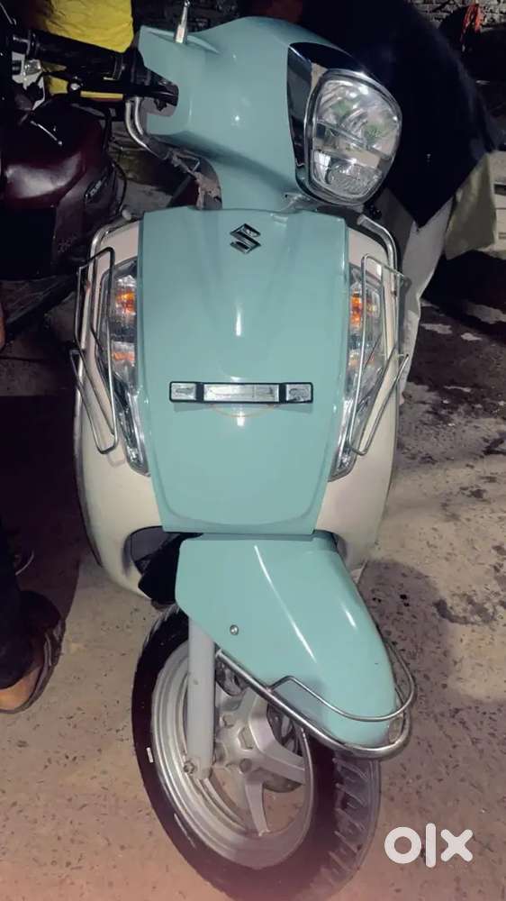 Access 125 top model