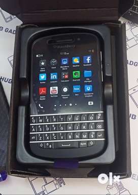 new blackberry q10 with all accesories and box with bill and warranty