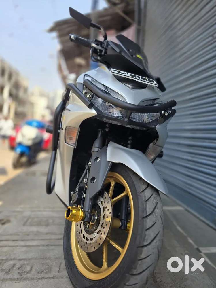 Hello it's brand new arreox 2nd owner