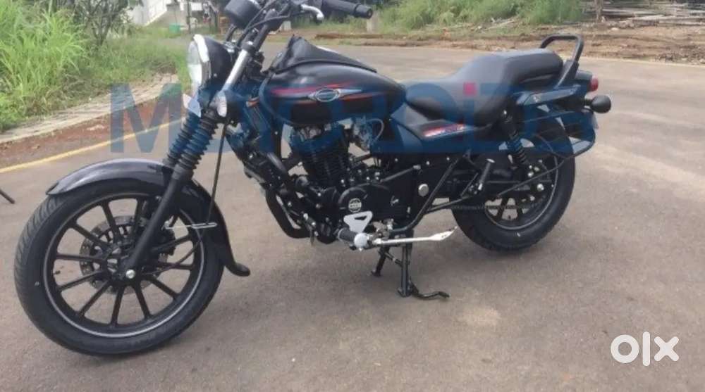 Bajaj avenger 220street