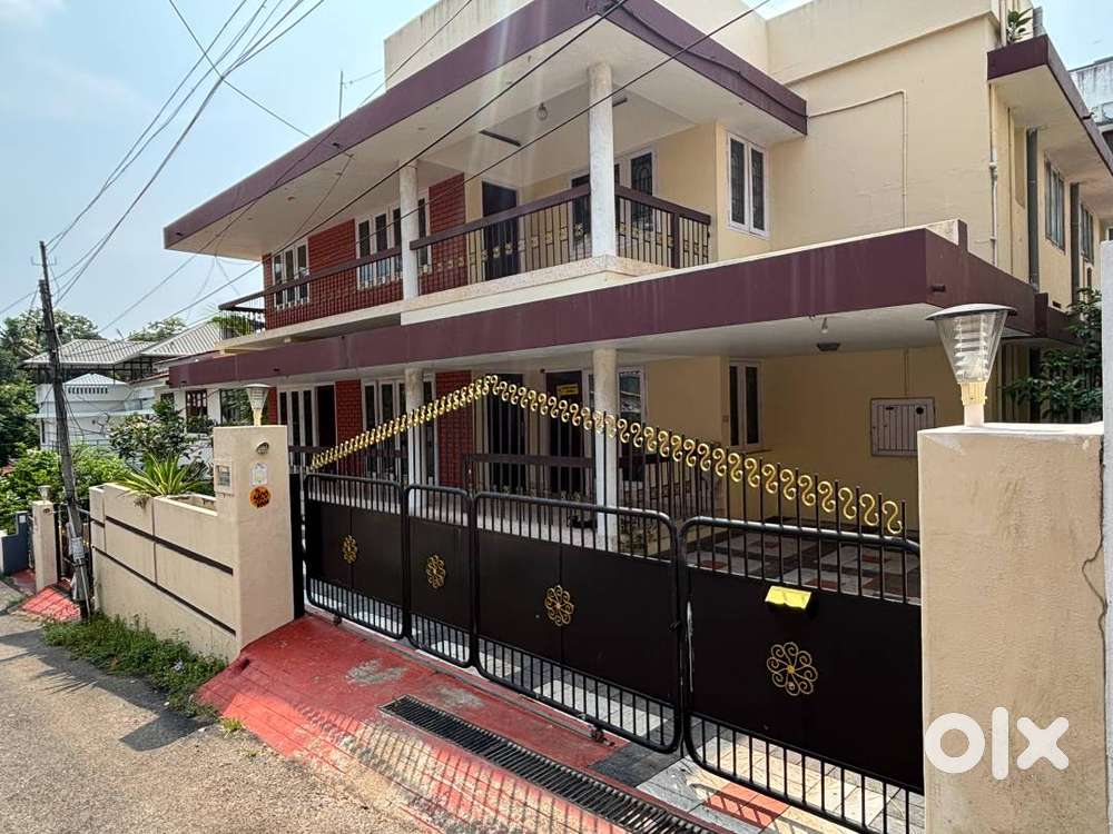 4BHK with basement 50 meter from Paruthipara junction