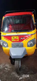ഗുഡ്സ് മഹേന്ദ്രഅൽഫ + പേപ്പർ ഫുൾ ക്ലിയർ
