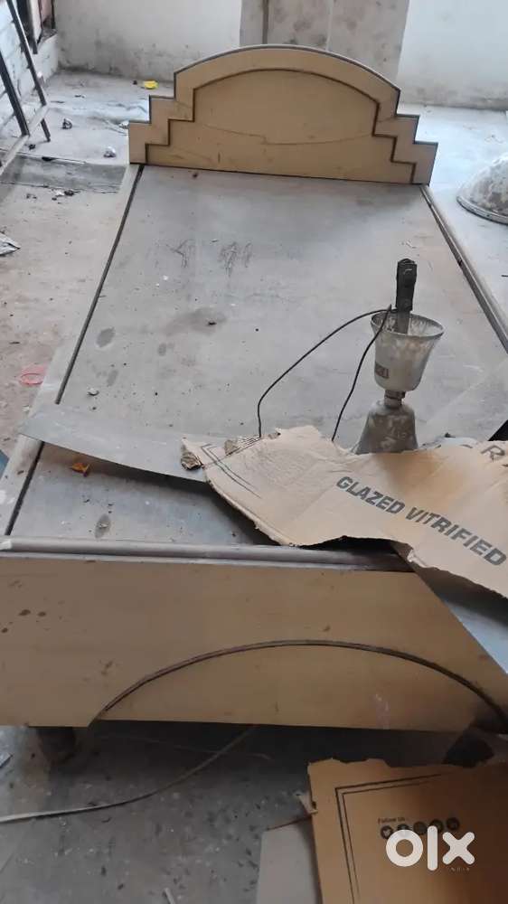 Electricals scrap  monitor.cable