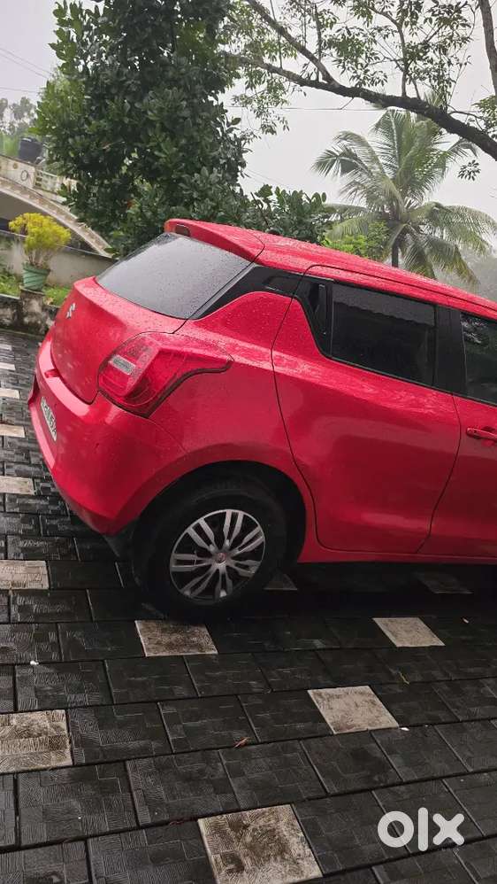 Swift Automatic, low kilometre,clean interior, red colour,LED headlamp