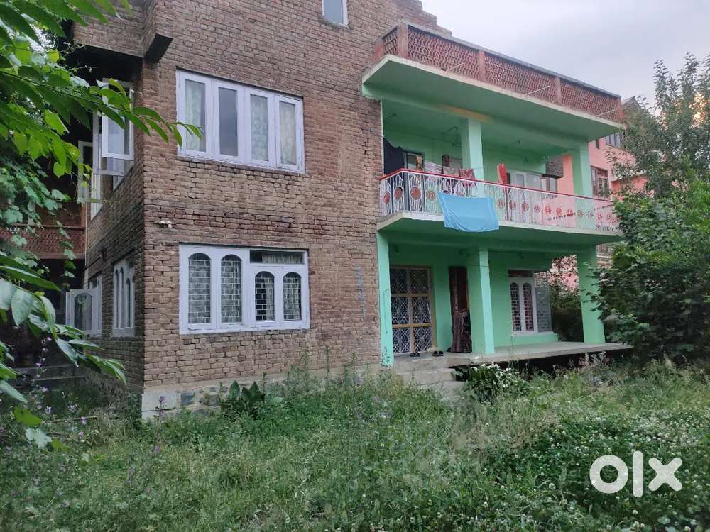 House on sale situated on 20 marlas land