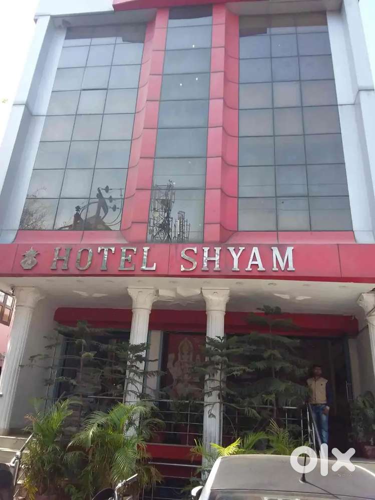 URGENT REQUIREMENT FOR HOTEL