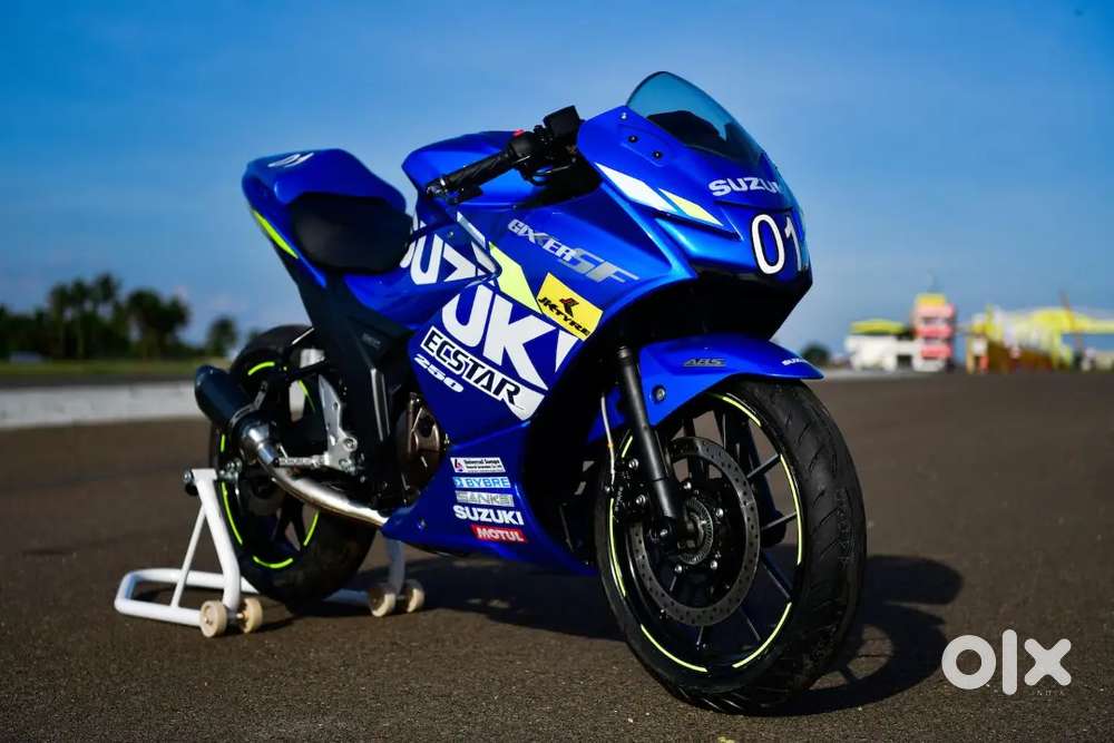 Suzuki Gixxer sf moto gp edition